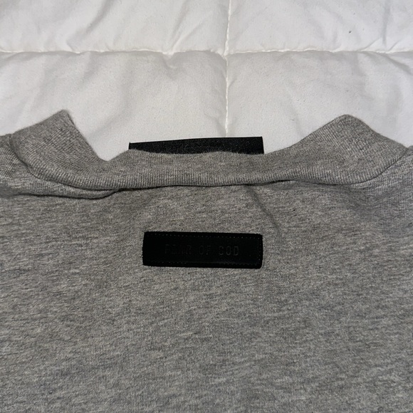 Fear of God Essentials Light Heather Grey Long Sleeve T-Shirt - Picture 5 of 5